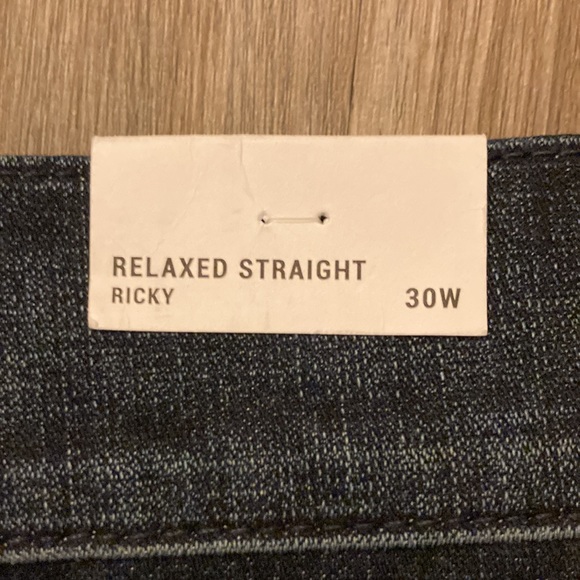 - True Religion Relaxed Straight Ricky Shorts - Picture 5 of 7